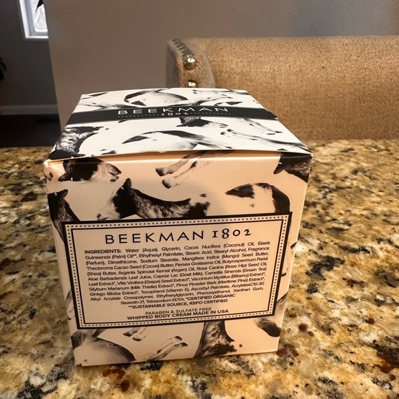 Beekman 1802 Vanilla Absolute Whipped Body Cream - Picture 3 of 3